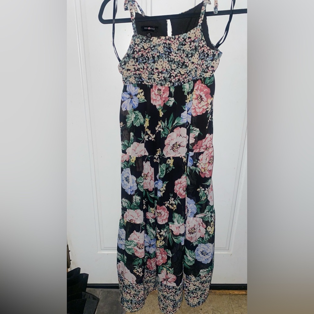 Amy Byer Floral Black Midi Dress